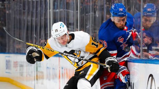 Freeze Frame: Archibald puts his body on the line taken in New York (Penguins)